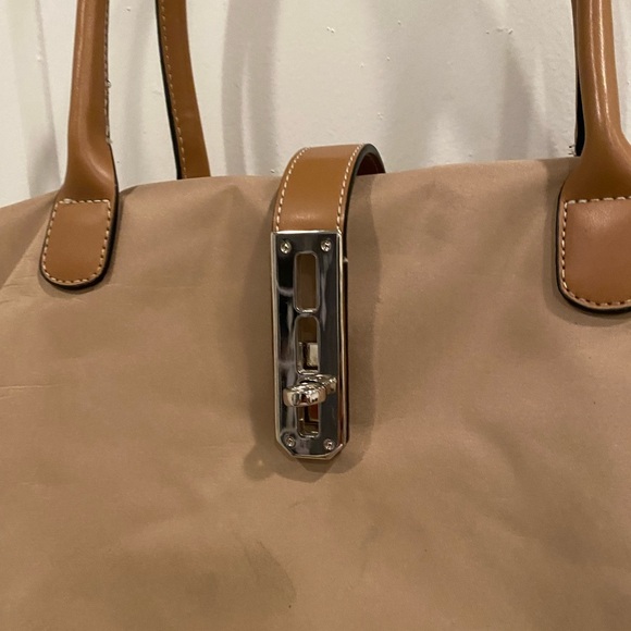 Very large travel bag - Picture 3 of 6